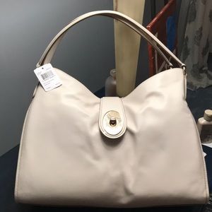NWT  BEAUTIFUL NEW Coach satchel